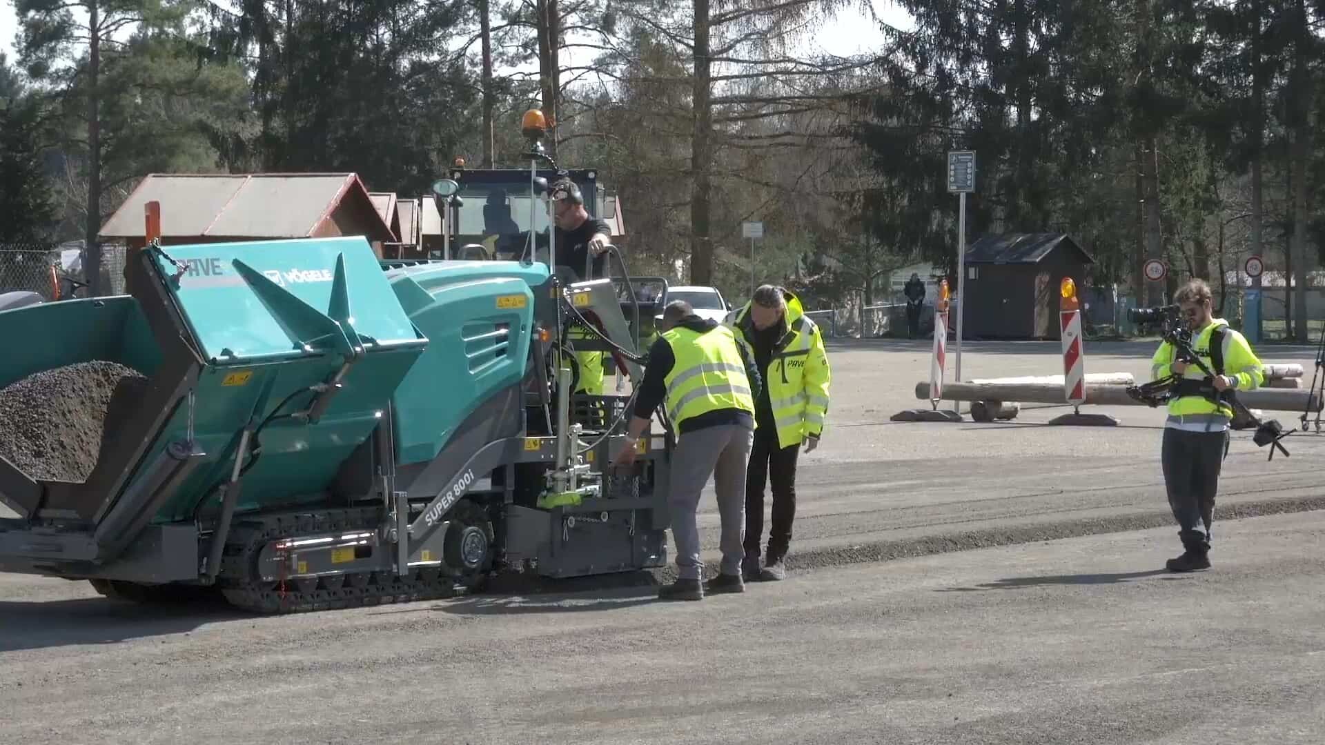 Chapter 6.2: Working with the pavement paver